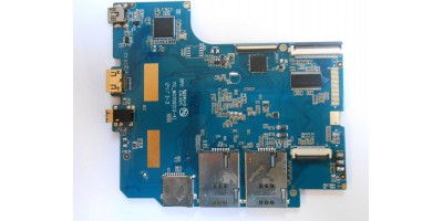 MB 7" smartphone quad core - vadná