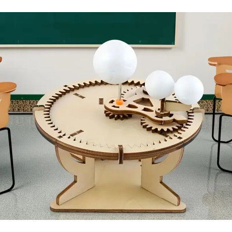 copy of Auto, Modell auf Rädern, mit Elektromotor