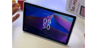 Lenovo Tab M9 Silikonhülle mit Ständer – Original